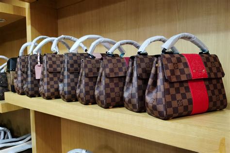 fake lv bags zipper|louis vuitton bags from china.